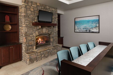 DoubleTree by Hilton Asheville Biltmore - Image 20