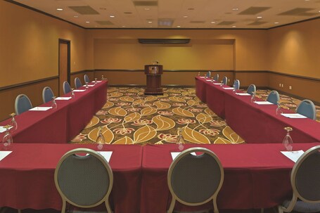 DoubleTree by Hilton Asheville Biltmore - Image 58