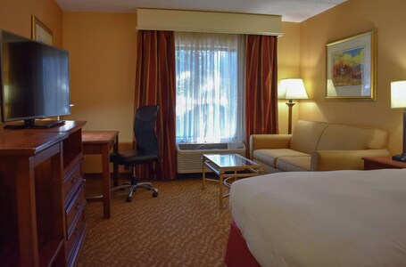 DoubleTree by Hilton Asheville Biltmore - Image 100