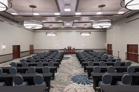 DoubleTree by Hilton Asheville Biltmore - Image 60