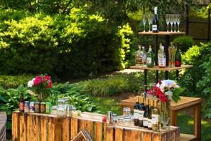 Bar (on property) - DoubleTree by Hilton Asheville - Biltmore (Asheville)