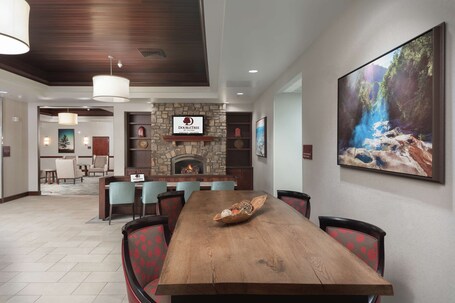 DoubleTree by Hilton Asheville Biltmore - Image 34