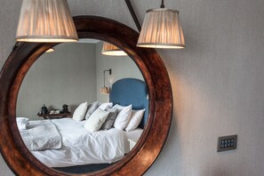 Standard Double or Twin Room, Sea View | In-room safe, desk, iron/ironing board, free WiFi - White Lion Hotel - Aldeburgh (Aldeburgh)