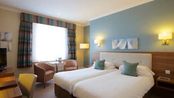 Standard Double or Twin Room, Sea View | In-room safe, desk, iron/ironing board, free WiFi