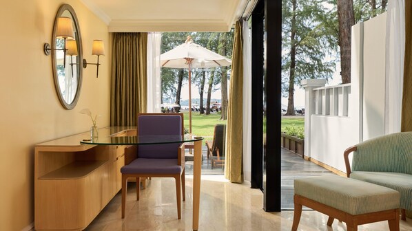 Premium bedding, minibar, in-room safe, desk