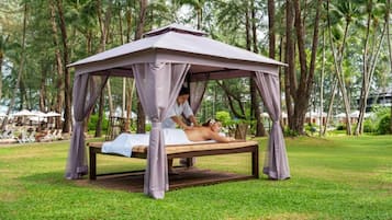 Ropa de cama de alta calidad y minibar