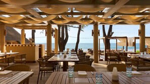 Restaurant - Dusit Thani Laguna Phuket (Choeng Thale)