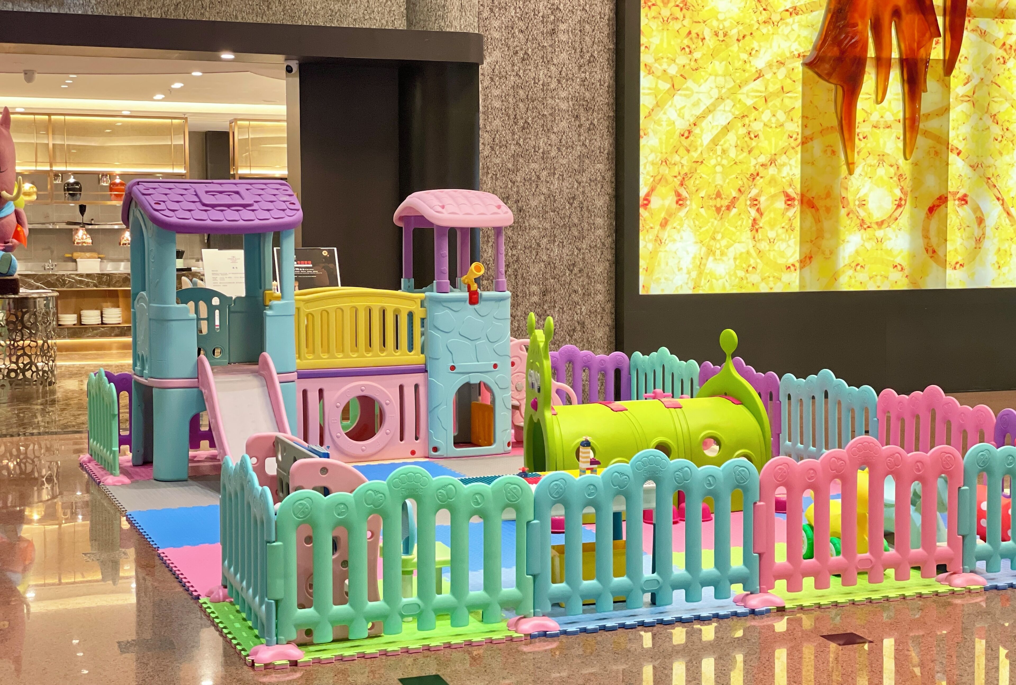 children’s play area – indoor