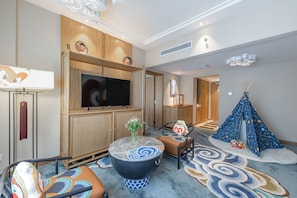 Unclassified image, 5 of 135, button - Crowne Plaza Hotel Shanghai by IHG (Shanghai)