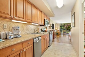 Premium Studio, Garden View | Private kitchenette | Coffee/tea maker - Aston Maui Kaanapali Villas (Lahaina)