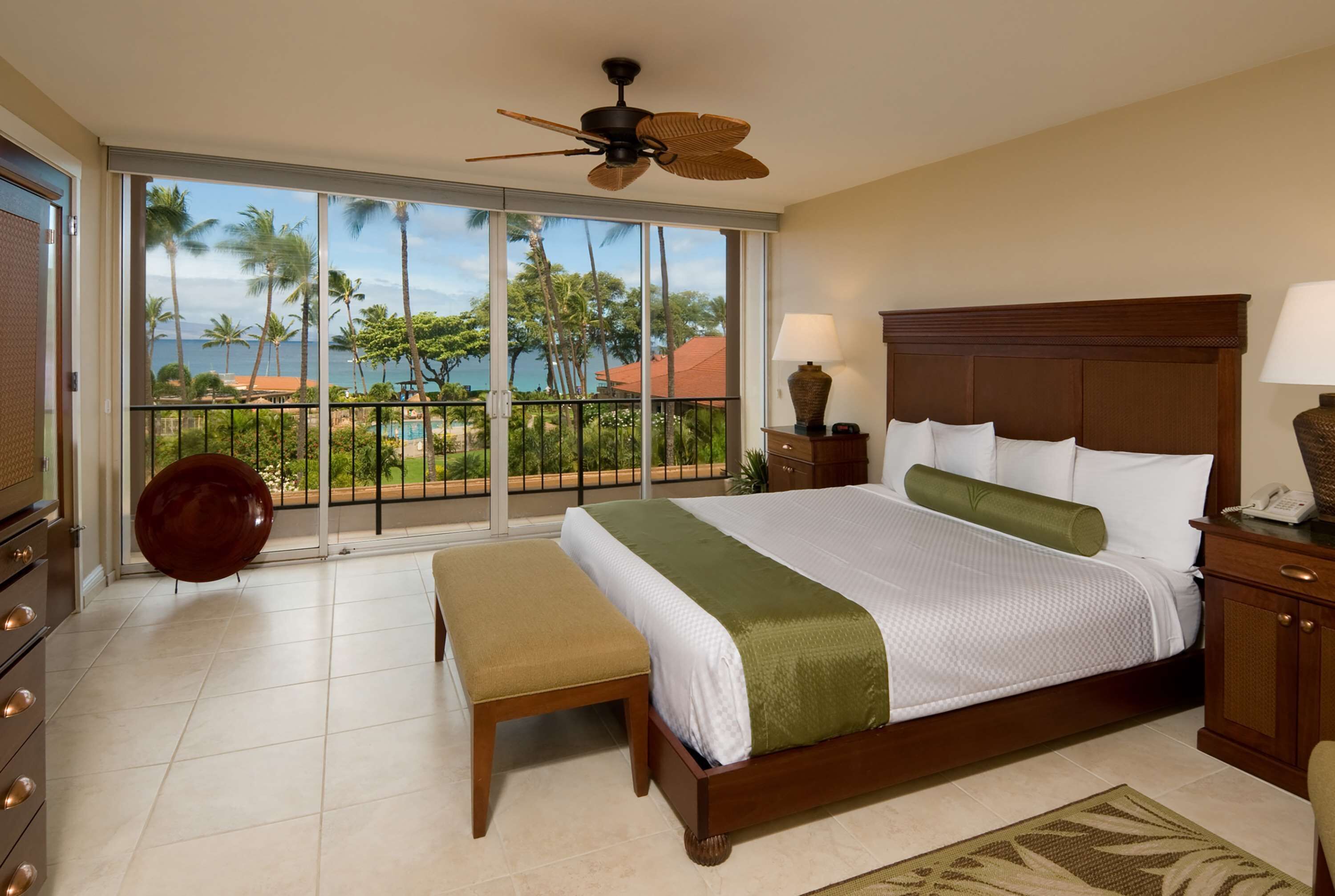 Suite, 1 King Bed, Ocean View (1 Bedroom,  Ocean View) | Egyptian cotton sheets, premium bedding, pillow-top beds, in-room safe