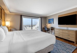 Pillow-top beds, individually decorated, individually furnished, desk