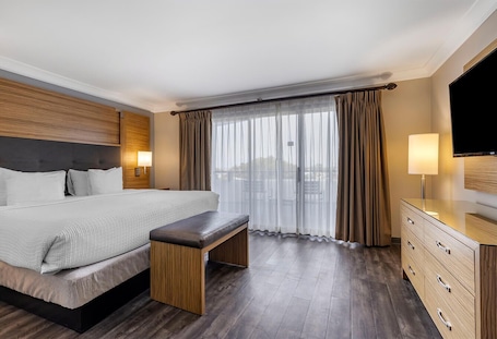 Pillowtop beds, individually decorated, individually furnished, desk. The Encinitan Hotel & Suites