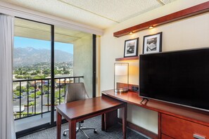 Room, 1 King Bed, Mountain View | Mountain view