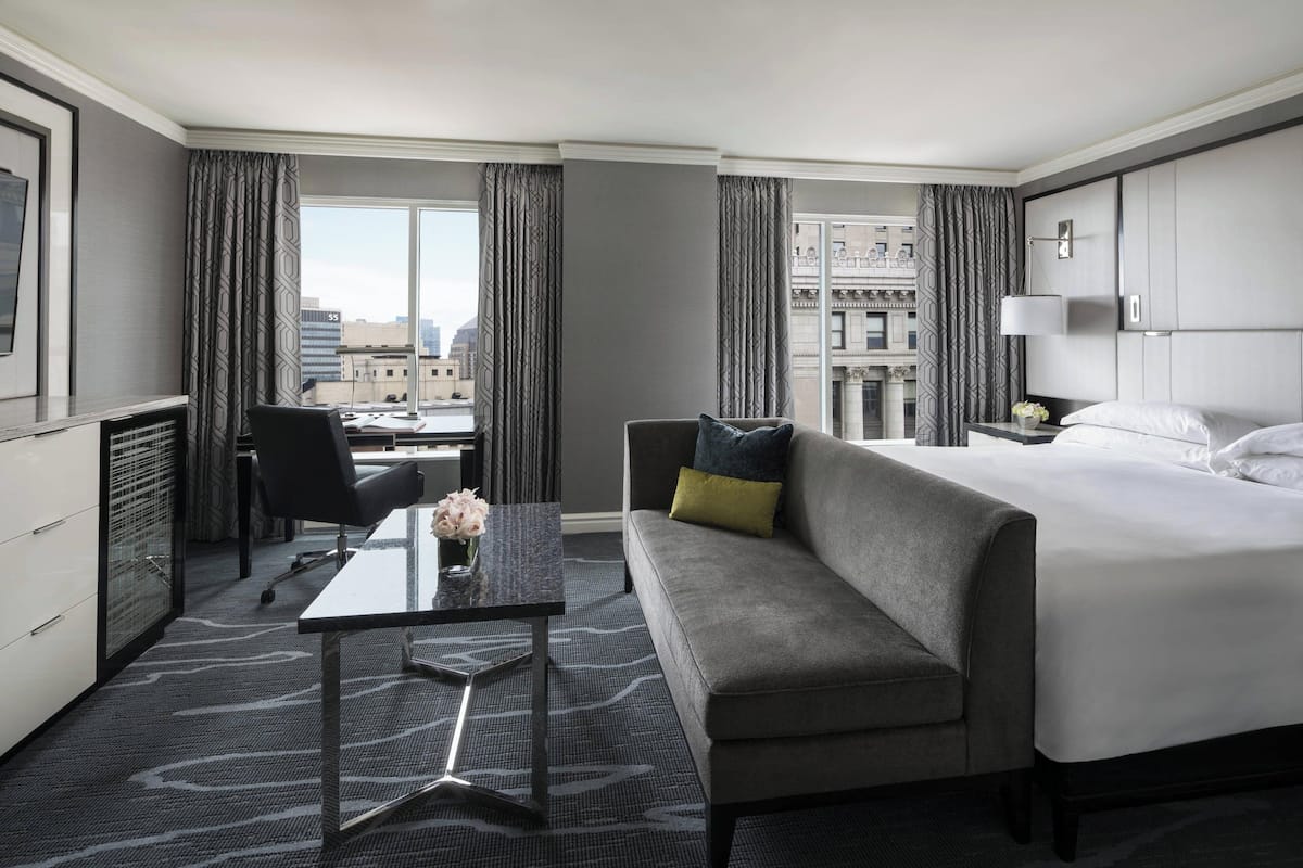 Habitación Premier, 1 cama King size, para no fumadores | Ropa de cama de alta calidad y minibar
