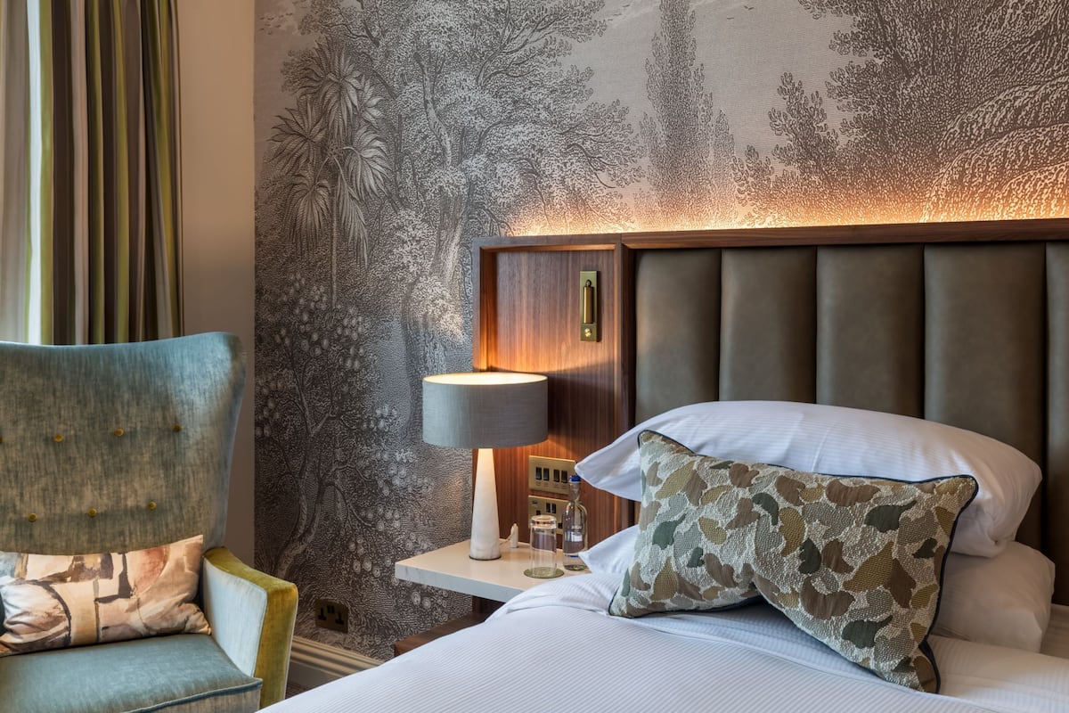 Plush Room