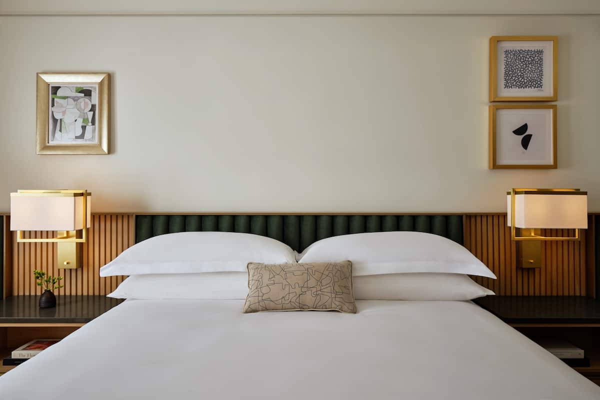 1 bedroom, Egyptian cotton sheets, premium bedding, minibar