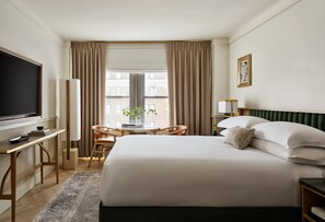 1 bedroom, Egyptian cotton sheets, premium bedding, minibar