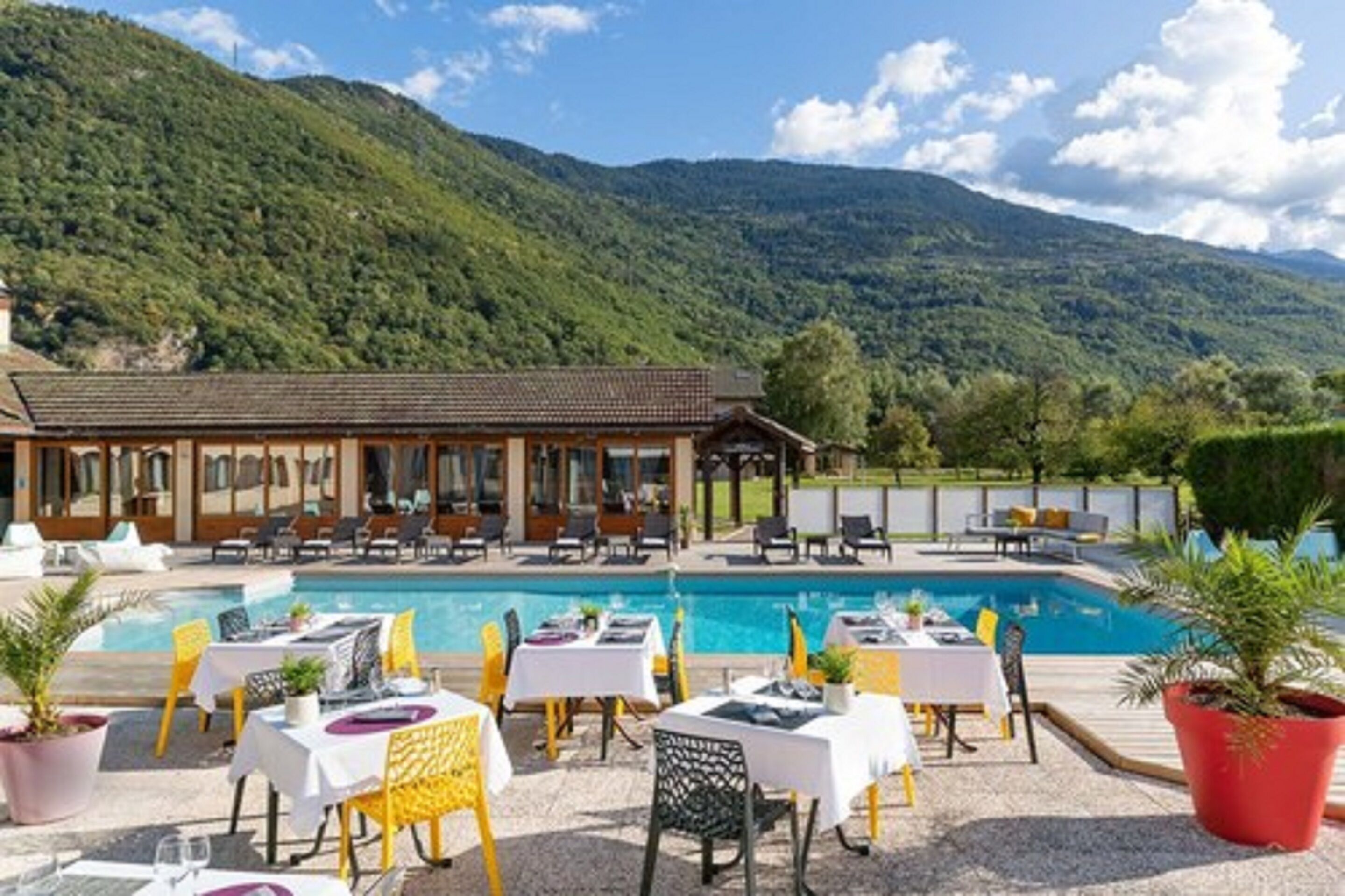 lunch and dinner served, french cuisine