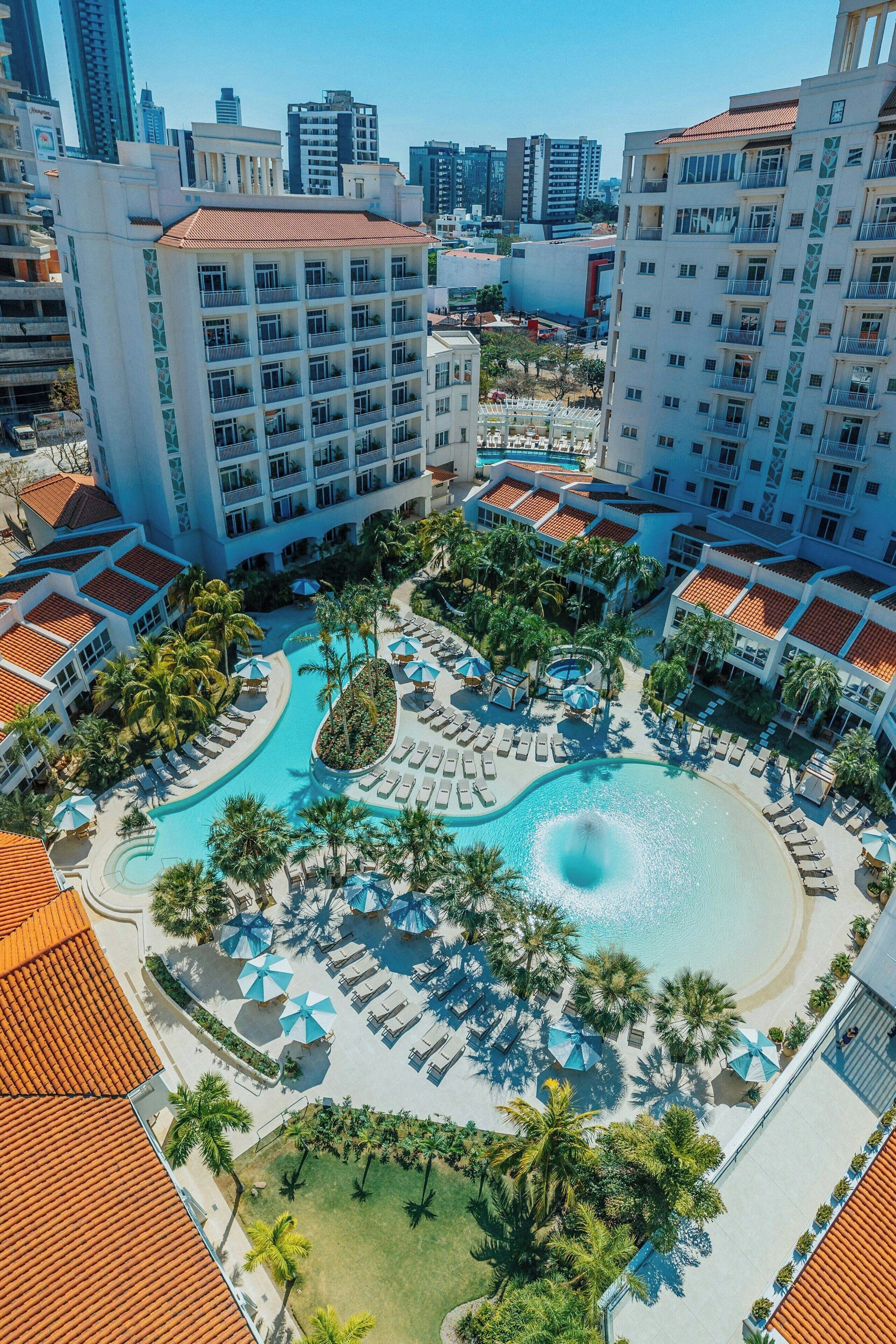 Außenpool (je nach Saison geöffnet)