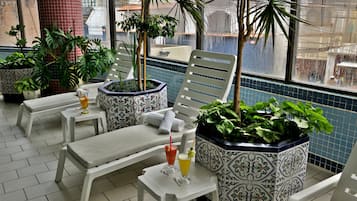Piscine couverte