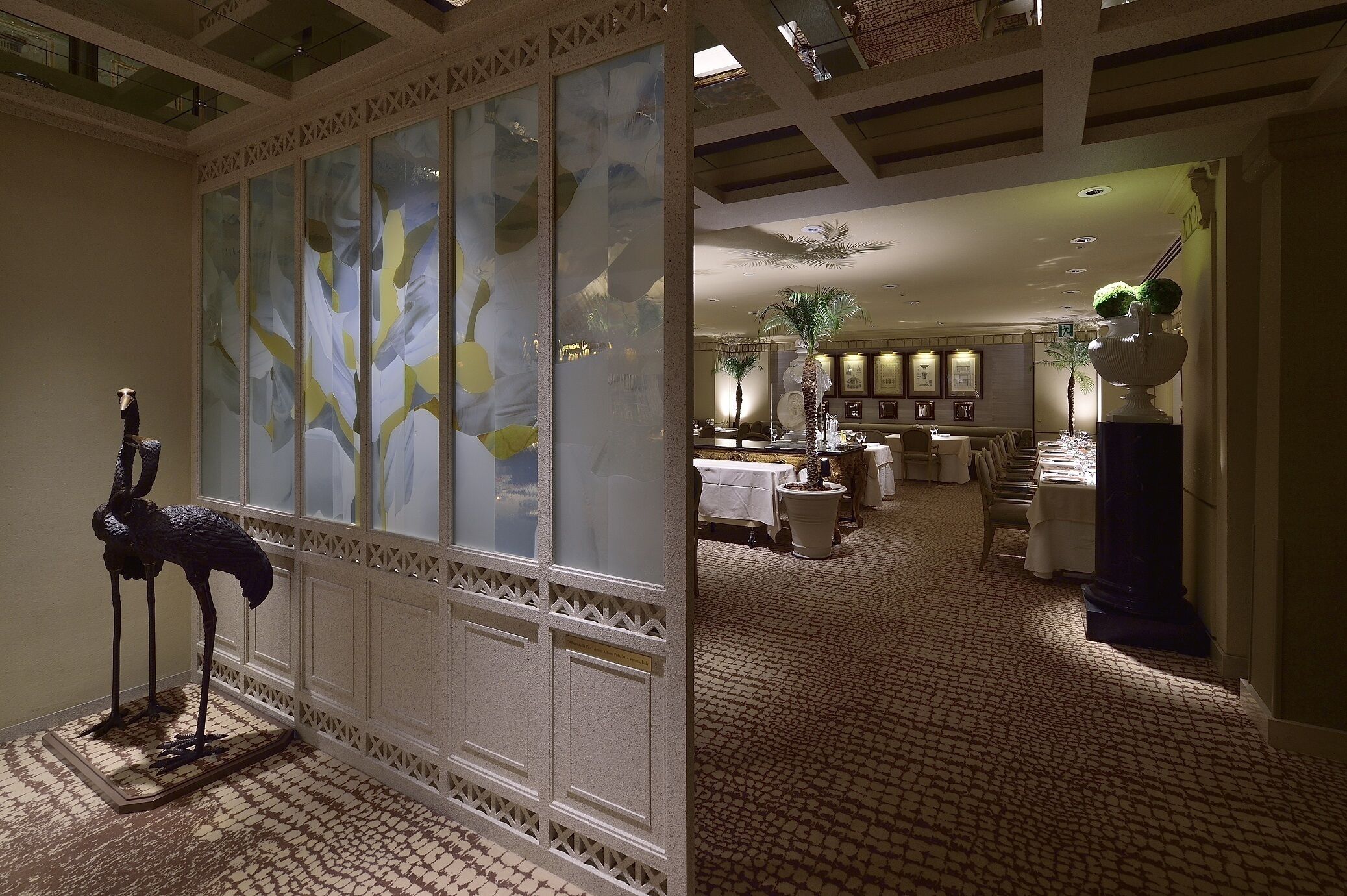 6 restaurants, breakfast, lunch, dinner served; french cuisine