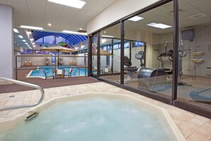 Indoor pool, sun loungers