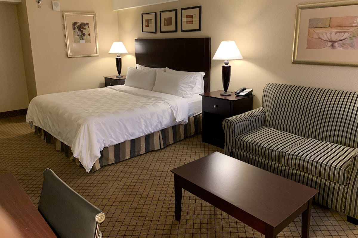 Desk, blackout drapes, iron/ironing board, free cribs/infant beds