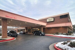 مدخل المنشأة