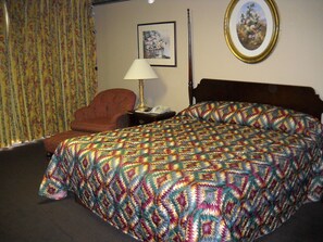 Standard King | Free WiFi - Airport Inn Memphis-Graceland by Hotel O (Memphis)