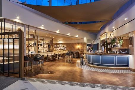 Bar (on property). London Marriott Hotel Kensington