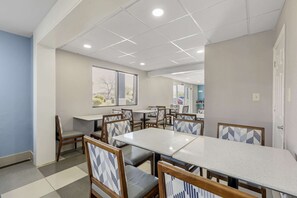 Free continental breakfast