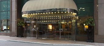 Cambridge Suites Toronto
