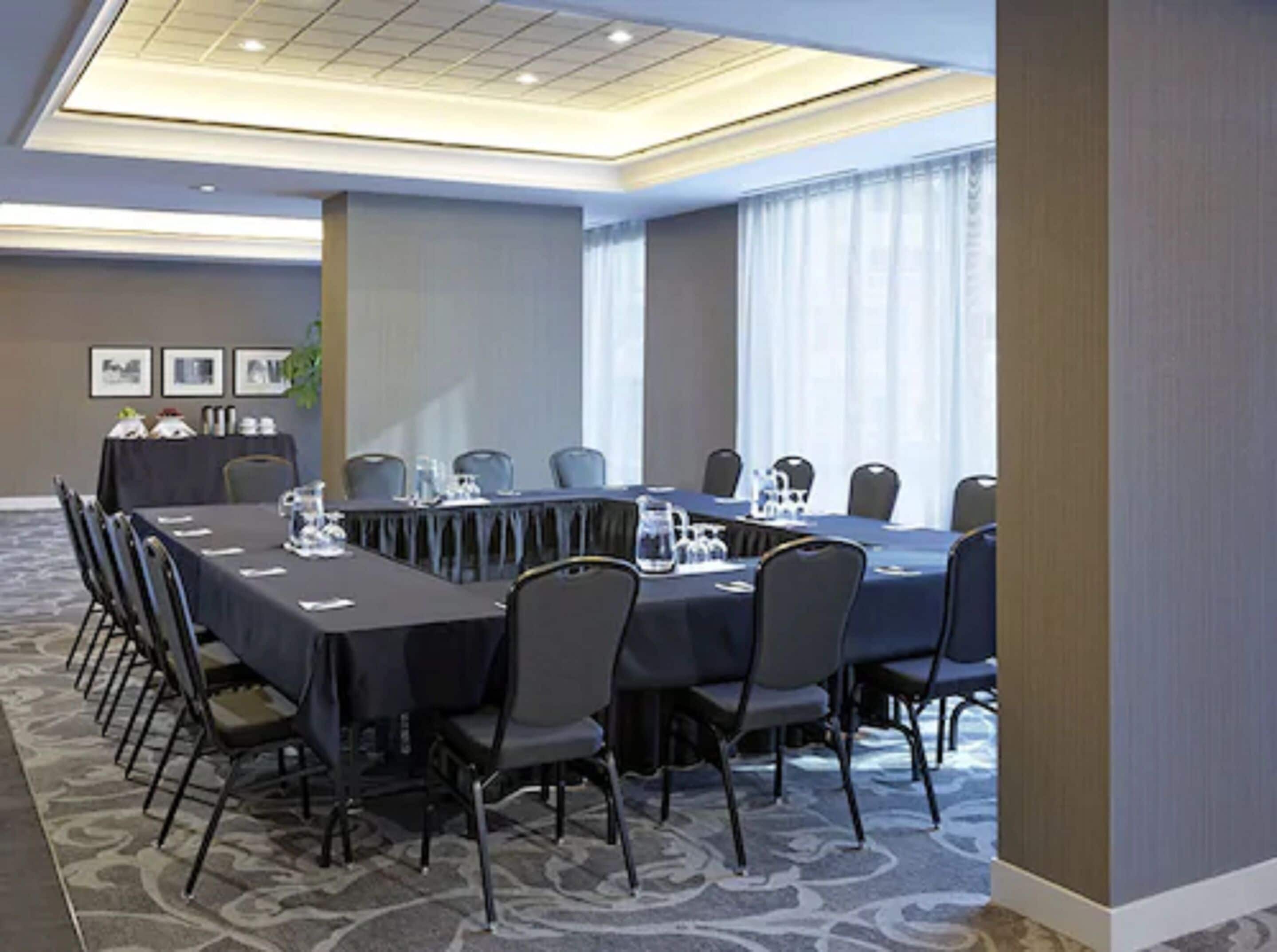 Foto - Cambridge Suites Toronto