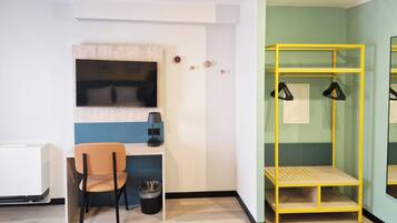Zimmersafe, Verdunkelungsvorhänge, schallisolierte Zimmer