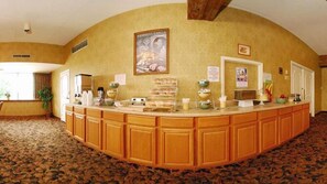 Free daily continental breakfast