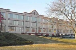 Exterior - Lancaster Family Resort (Lancaster)