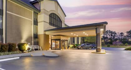 Best Western Plus Knoxville Cedar Bluff