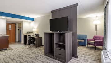์ค์ํธ, ํน์ฌ์ด์ฆ์นจ๋ 1๊ฐ, ๊ธ์ฐ, ๋์ฅ๊ณ ๋ฐ ์ ์๋ ์ธ์ง (Living Room;with Sofabed) | ํ๋ก์ฐํ ์นจ๋, ์ฑ
์, ๋
ธํธ๋ถ ์์
๊ณต๊ฐ, ์๋ง ์ปคํผ