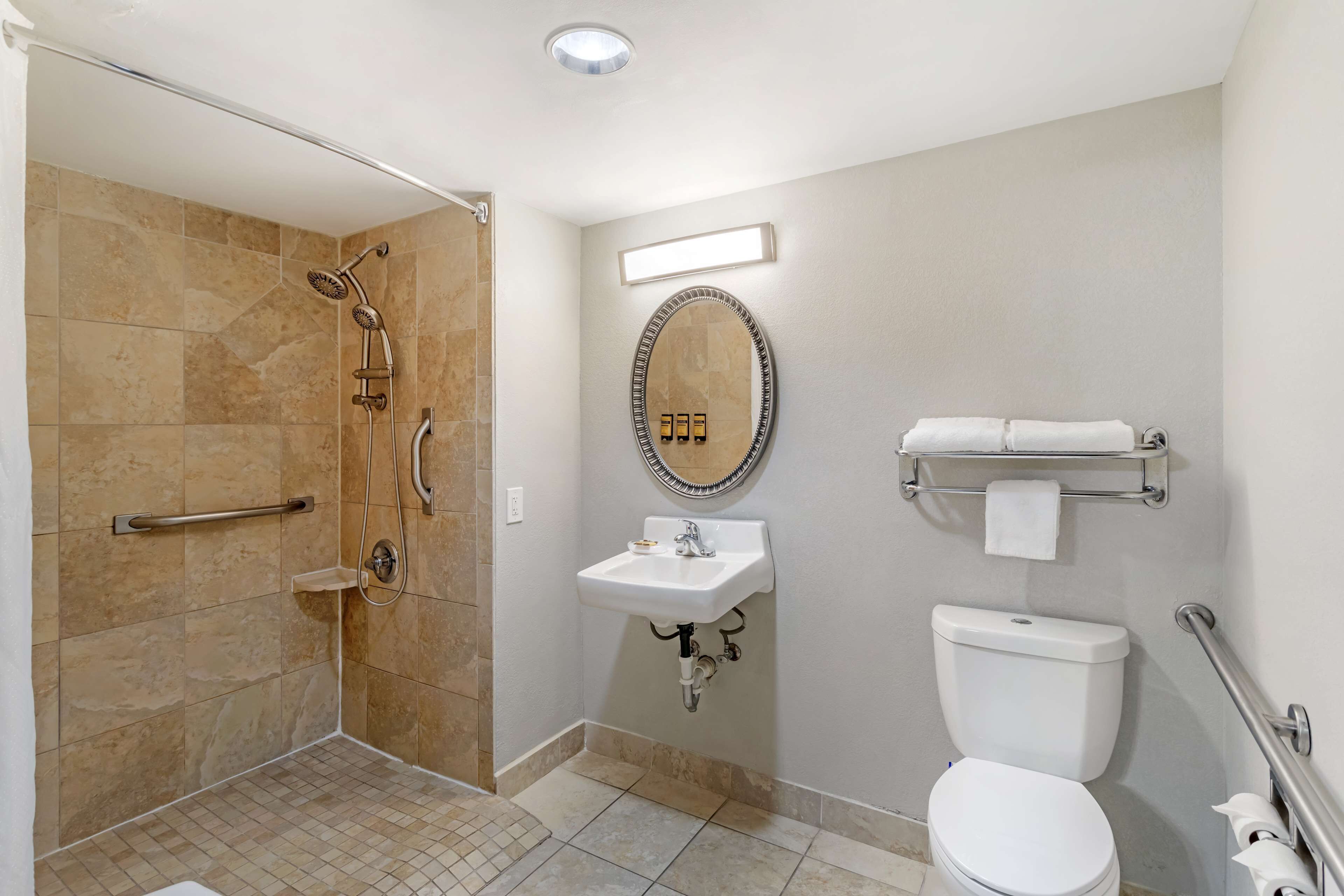 Foto - Best Western Plus Knoxville Cedar Bluff