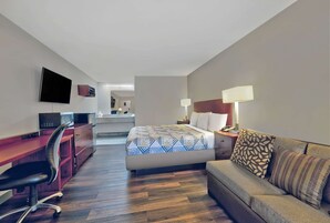 Escritorio, Internet, ropa de cama y despertador