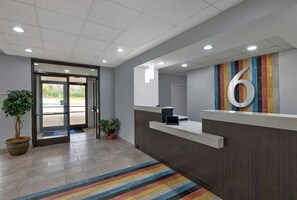 Reception - Motel 6 Scottsboro, Al – Hwy 72 (Scottsboro)