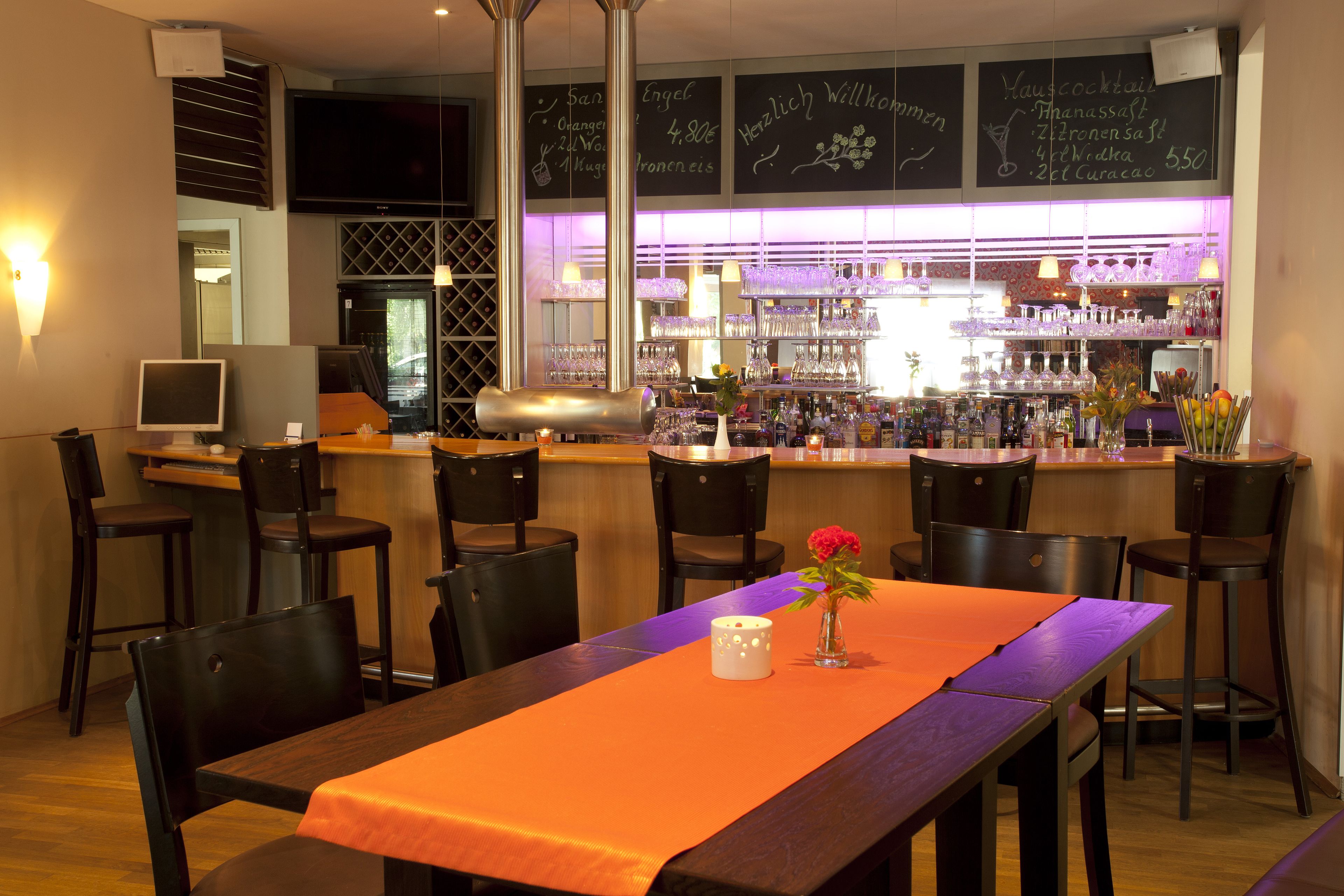 Bar (in der Unterkunft)