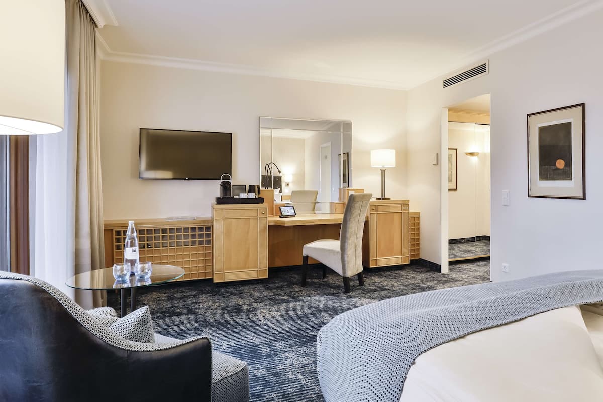 Superior Room | Hypo-allergenic bedding, in-room safe, desk, blackout drapes