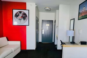Studiosvit - 1 kingsize-säng med bäddsoffa - icke-rökare | Skrivbord, strykjärn/strykbräda, gratis barnsängar och gratis wi-fi
