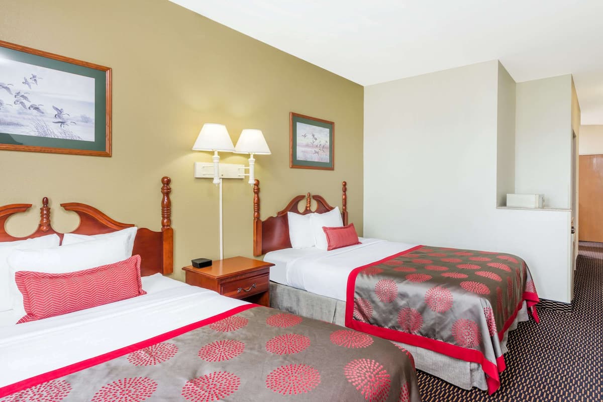 Desk, iron/ironing board, free cots/infant beds, free WiFi