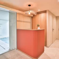 Couples treatment room(s), hot tub, steam room, body treatments