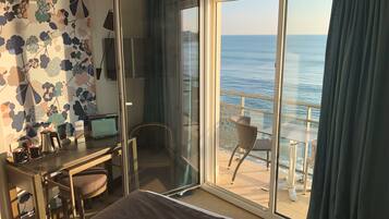 Chambre Simple, 1 lit double, balcon, vue mer | Literie de qualité supérieure, bureau, rideaux occultants, Wi-Fi gratuit