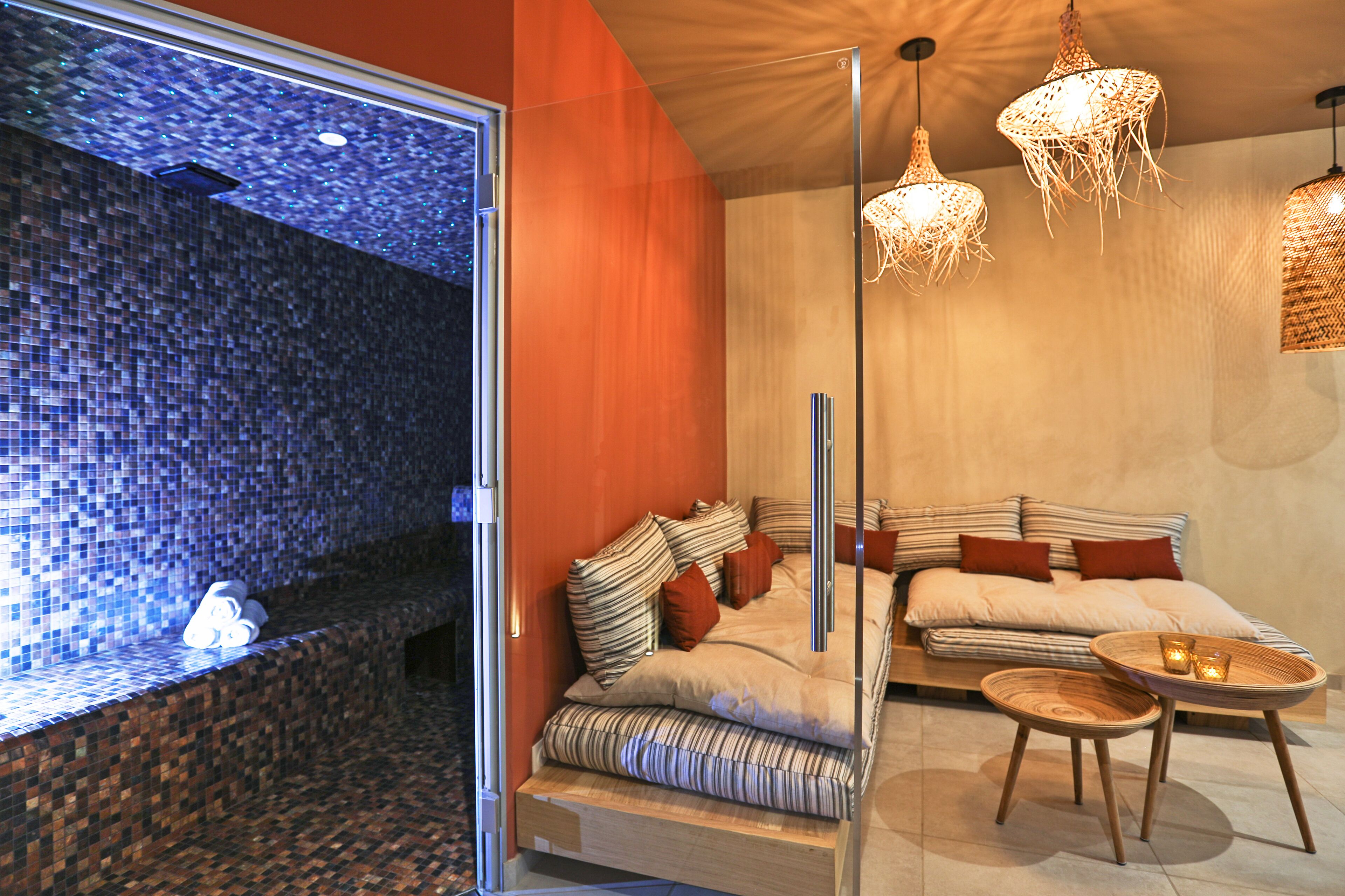 couples treatment room(s), hot tub, steam room, body treatments