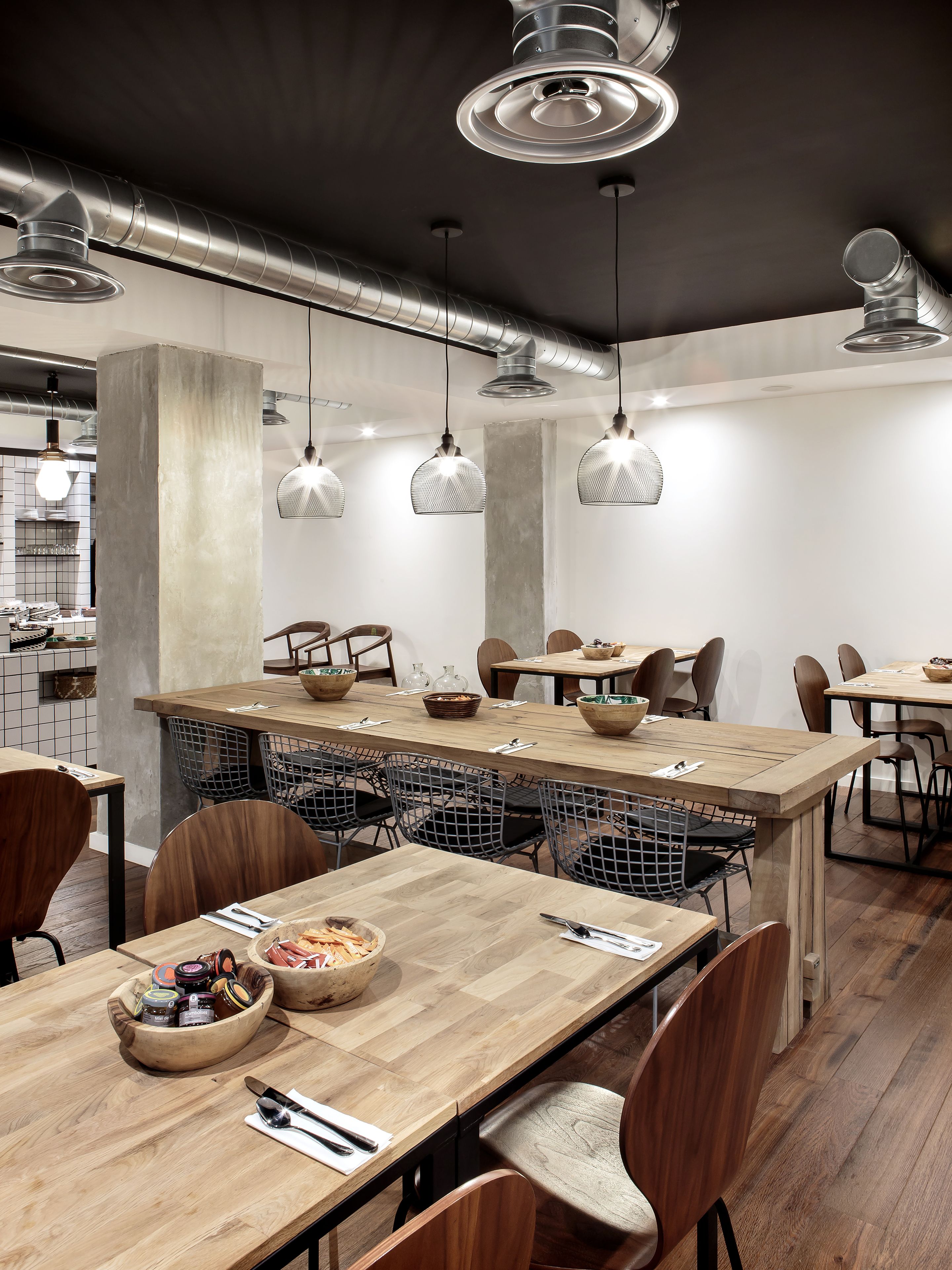 daily buffet breakfast (eur 16 per person)